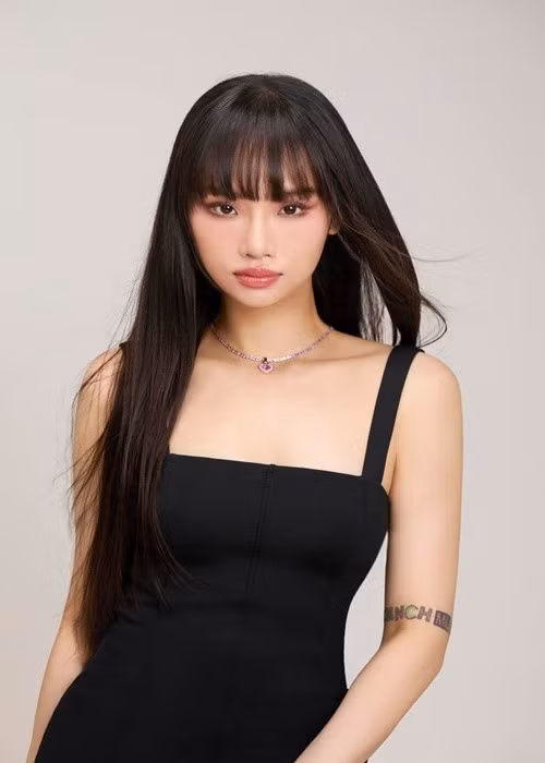 Nữ ca sĩ kiêm diễn viên hiện tại không còn là “búp bê cơ bắp”. Ảnh: FB Miu Lê.