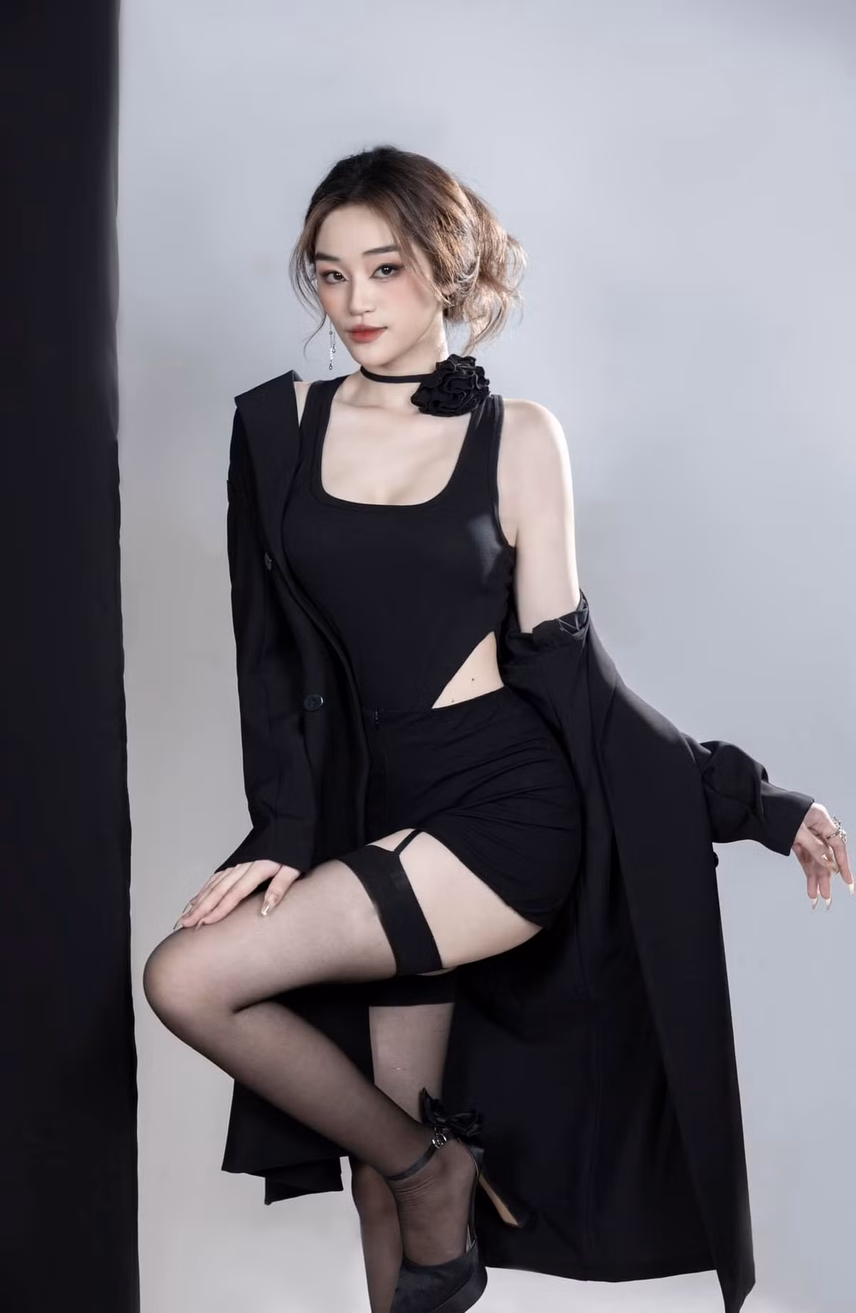 Nàng hậu diện trang phục táo bạo trước khi thi nhan sắc. Ảnh: FB Yến Nhi.