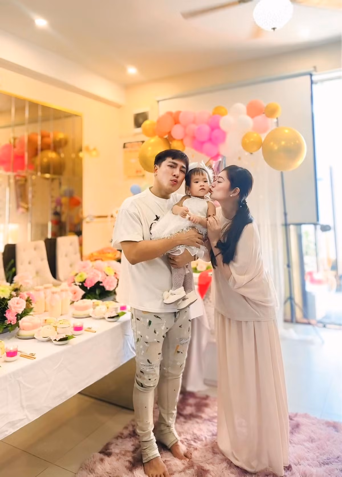 Về nghi vấn tình cảm rạn nứt khi ít lộ diện bên Châu Khải Phong, Thanh Trúc phủ nhận.