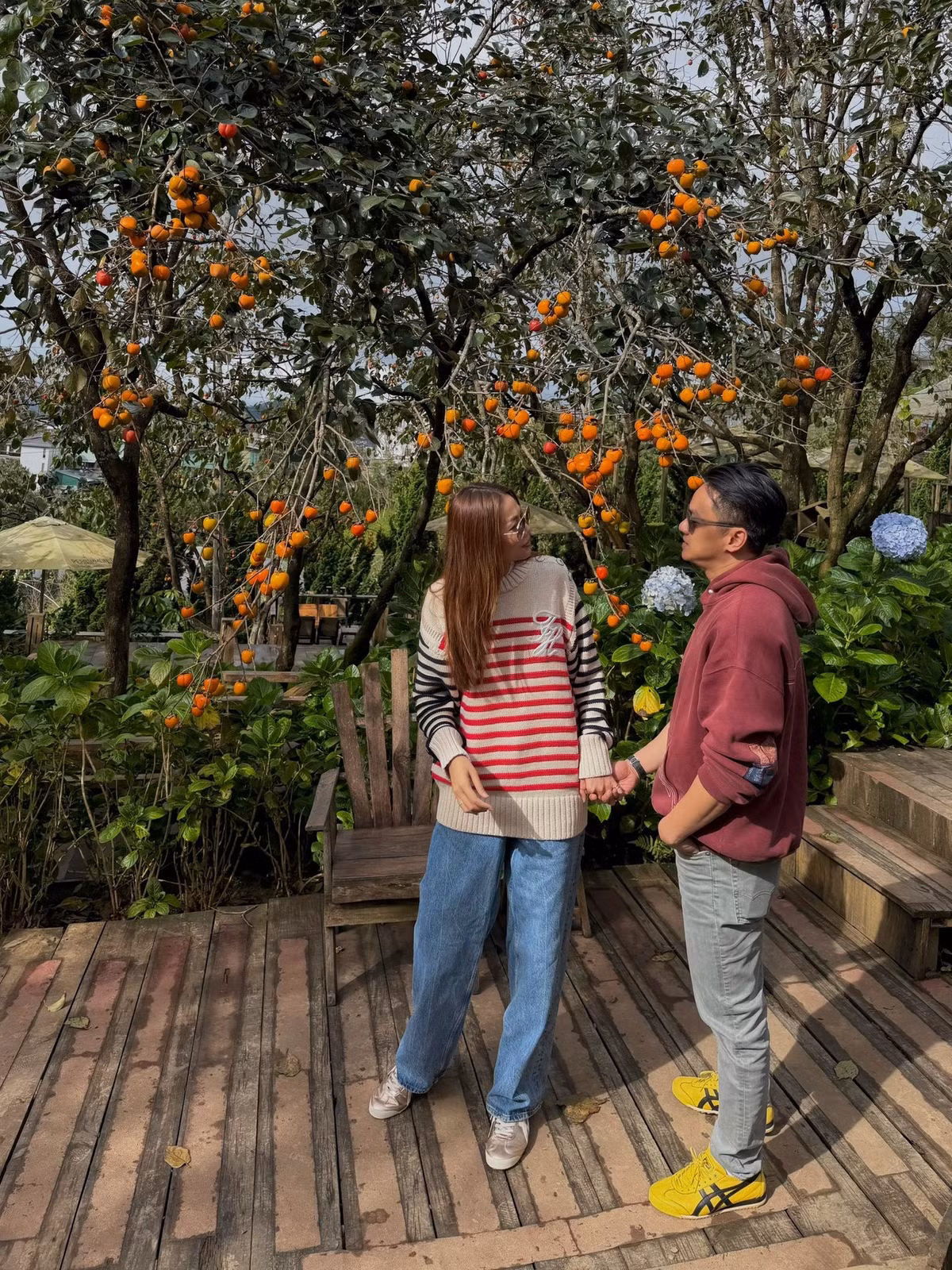 Sở thích của vợ chồng Thanh Hằng là đi du lịch cùng nhau bằng xe hơi, khám phá thiên nhiên, thưởng thức các món ăn mới.