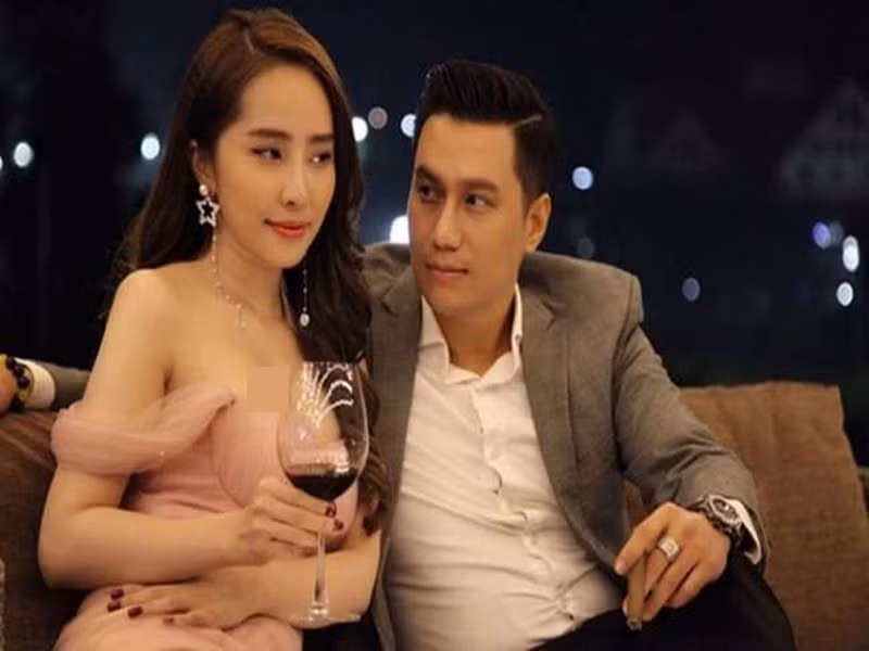 quynhnga-sinhtu-danviet.jpg
