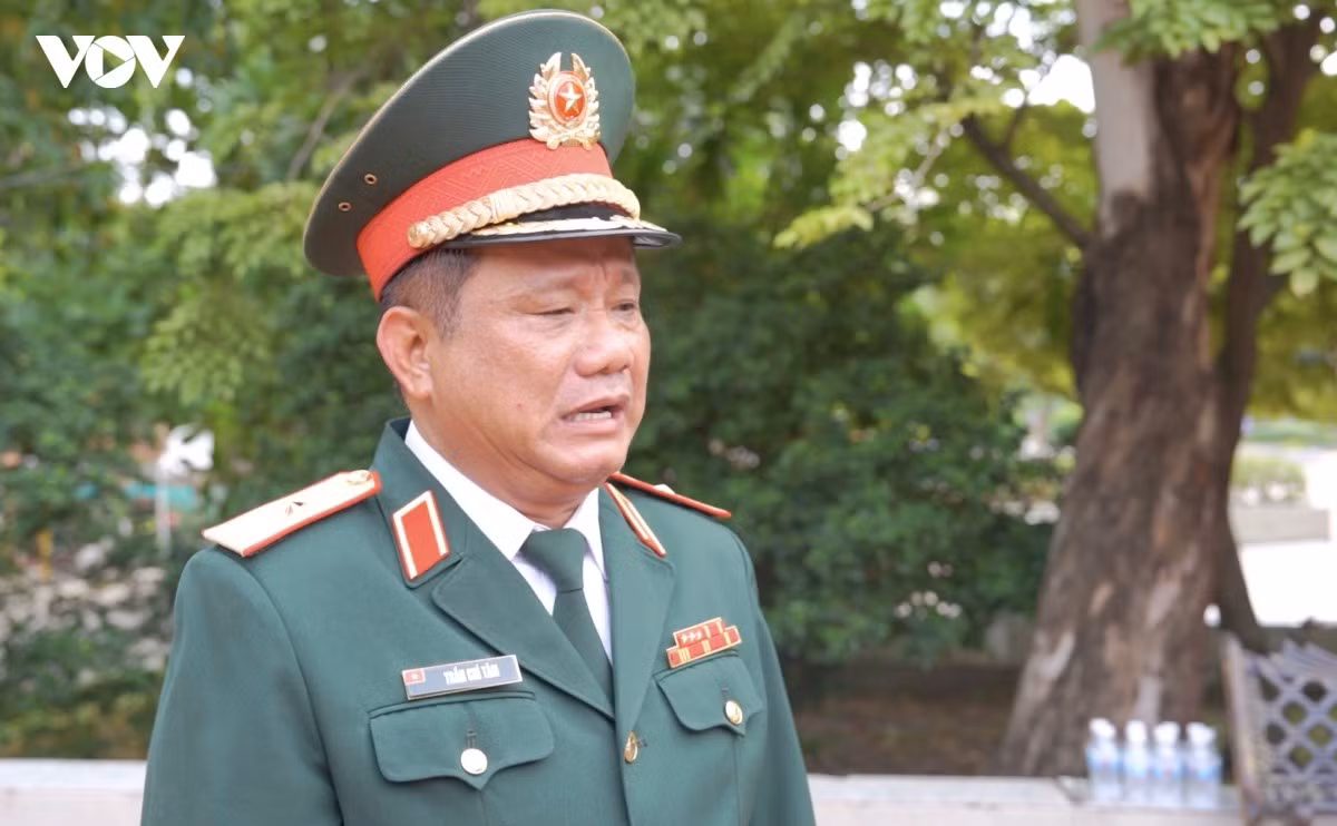 Thiếu tướng Trần Chí Tâm thông tin với báo chí.