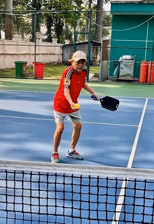 Nghệ sĩ Việt Anh mê chơi pickleball từ năm 2024. Ảnh: FB NSND Việt Anh.
