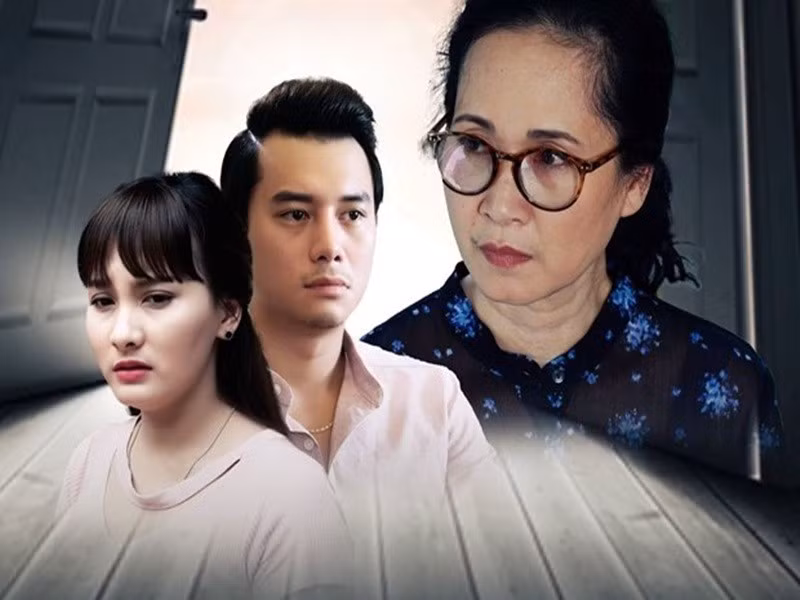 Phát sóng năm 2017, Sống chung với mẹ chồng nhanh chóng tạo sức hút lớn nhờ kịch bản sát đời sống và dàn diễn viên thực lực như nghệ sĩ Lan Hương, Bảo Thanh, Anh Dũng, Thu Quỳnh. Ảnh: VietnamPlus.