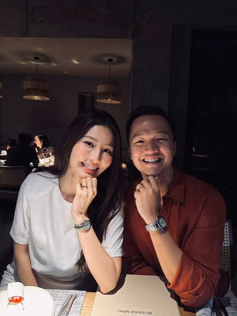 Bằng tuổi Nhã Phương, Diễm My 9X kết hôn với doanh nhân Vinh Nguyễn vào năm 2023 sau nhiều năm hẹn hò. Ảnh: FB Diễm My 9X.