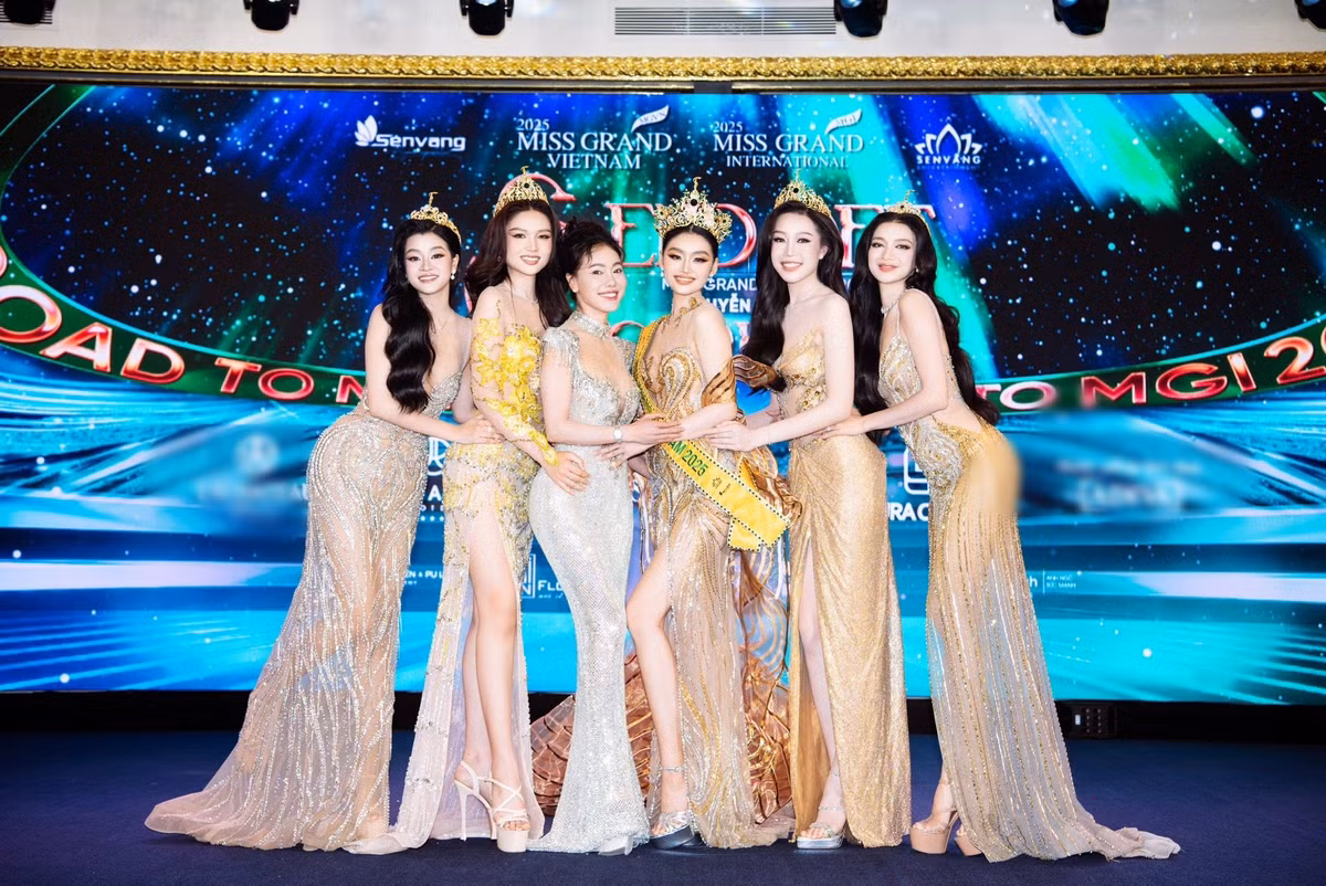 Thu Ngân còn đoạt Á khôi 2 và giải phụ Người đẹp Áo bà ba tại cuộc thi Người đẹp Tây Đô 2023. Ảnh: FB Thu Ngân.