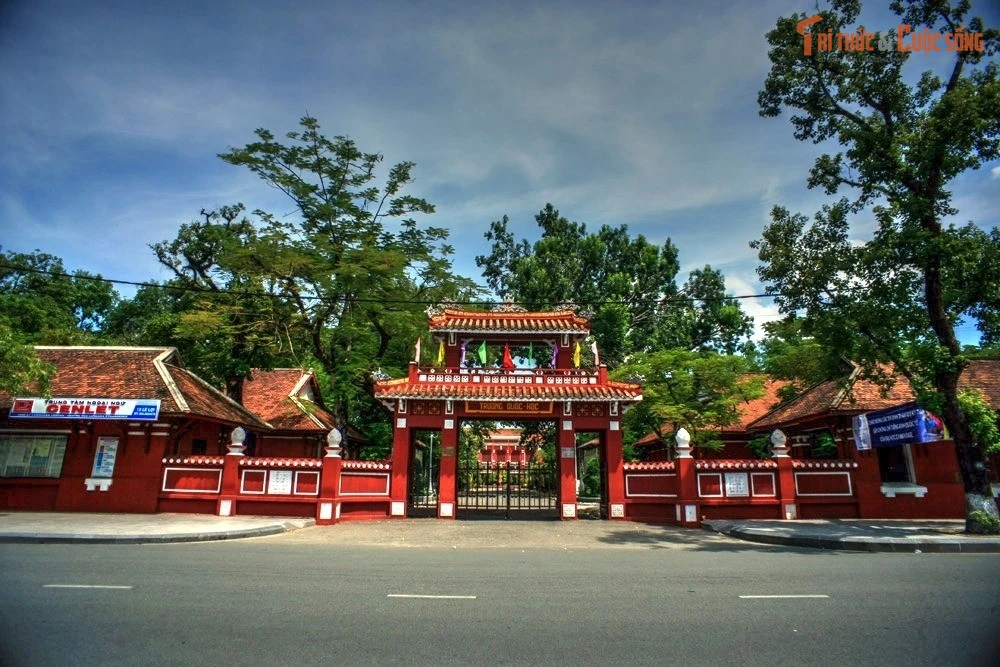 Điều đáng ngưỡng mộ của ngôi trường nổi tiếng nhất xứ Huế
