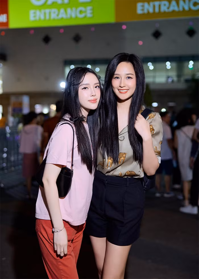 Mai Ngọc Phượng - em gái Hoa hậu Mai Phương Thúy sinh năm 1993, hiện đã là mẹ của hai con trai xinh xắn.