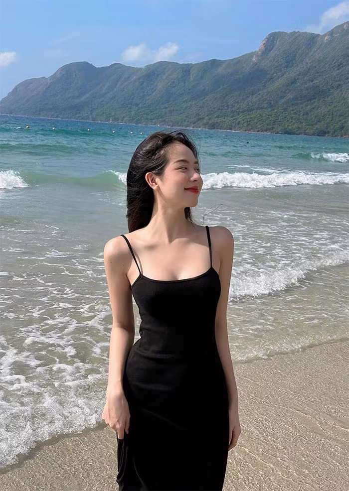 Body đẹp nên chỉ cần mặc trang phục giản dị như thế này, Thanh Thủy vẫn rất bắt mắt. (Ảnh: FB Huỳnh Thị Thanh Thủy)