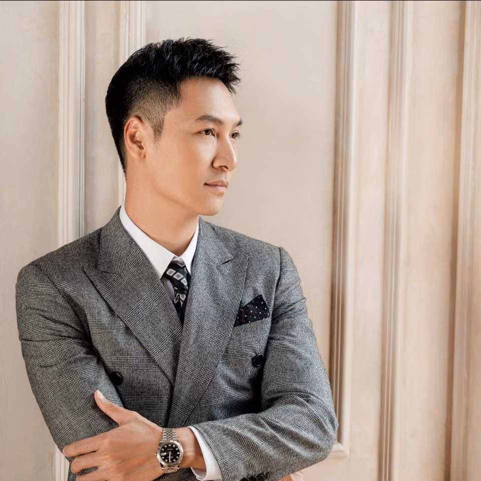 Mạnh Trường đảm nhận vai nam chính Shark Long trong " Hương vị tình thân". Với vẻ ngoài điển trai và diễn xuất tự nhiên, Mạnh Trường đã chinh phục trái tim của hàng triệu khán giả. Ảnh: FB Nguyen Manh Truong