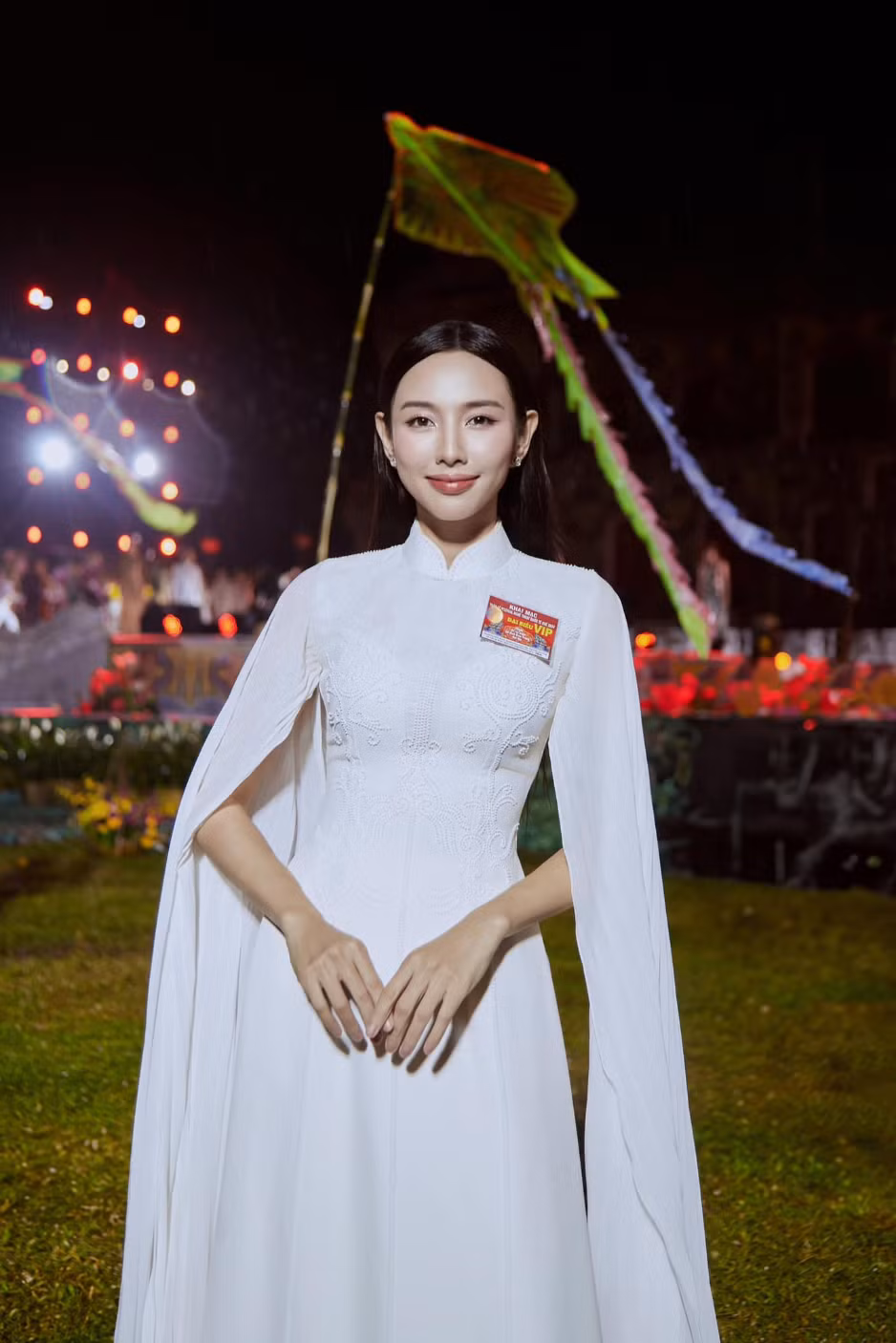 Thuy Tien nhan bang Thac si o nuoc ngoai, Duong Hoang Yen tao bao