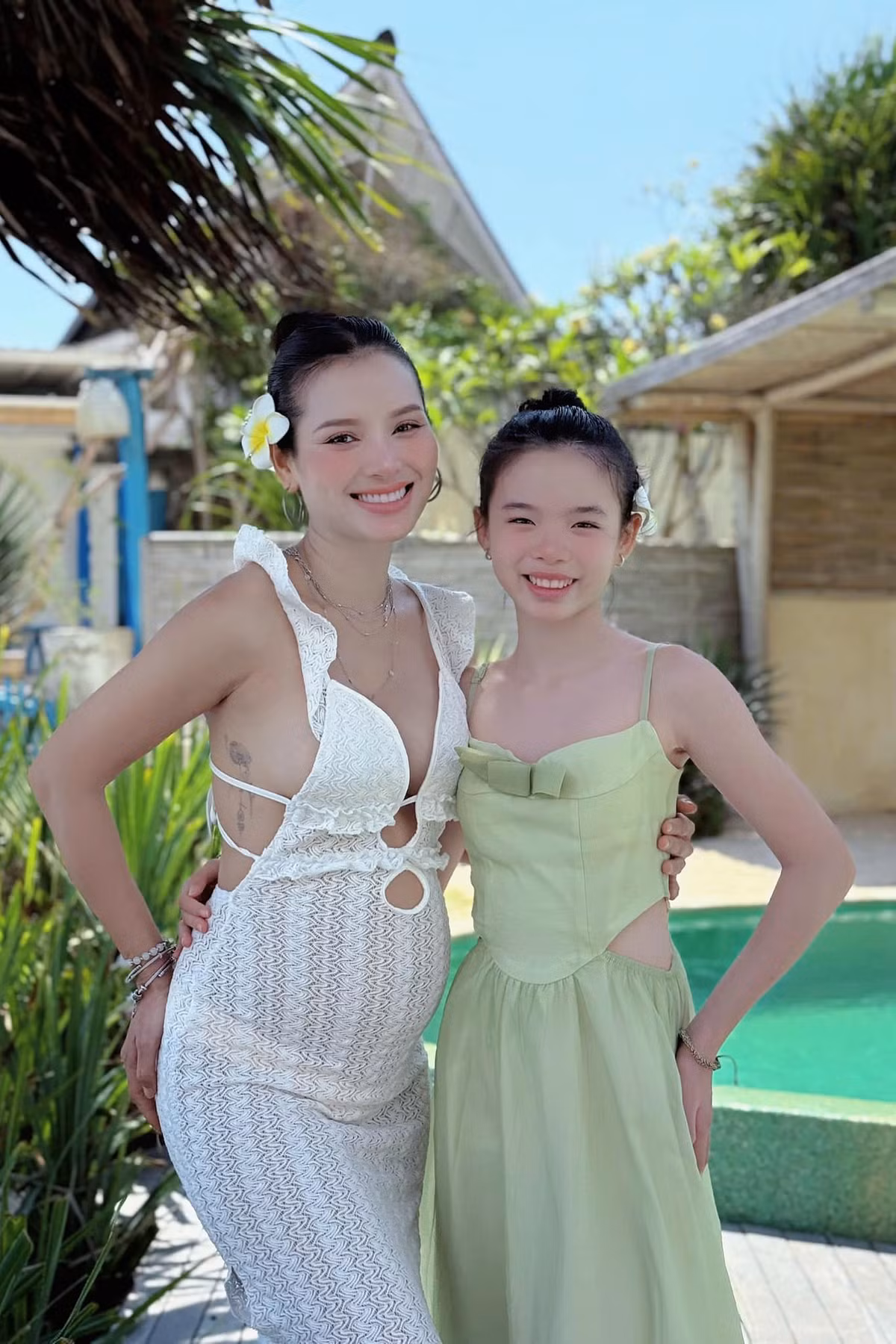 Phương Trinh Jolie hạnh phúc khoe hình ảnh chụp chung với con gái. Ảnh: FB Phương Trinh Jolie