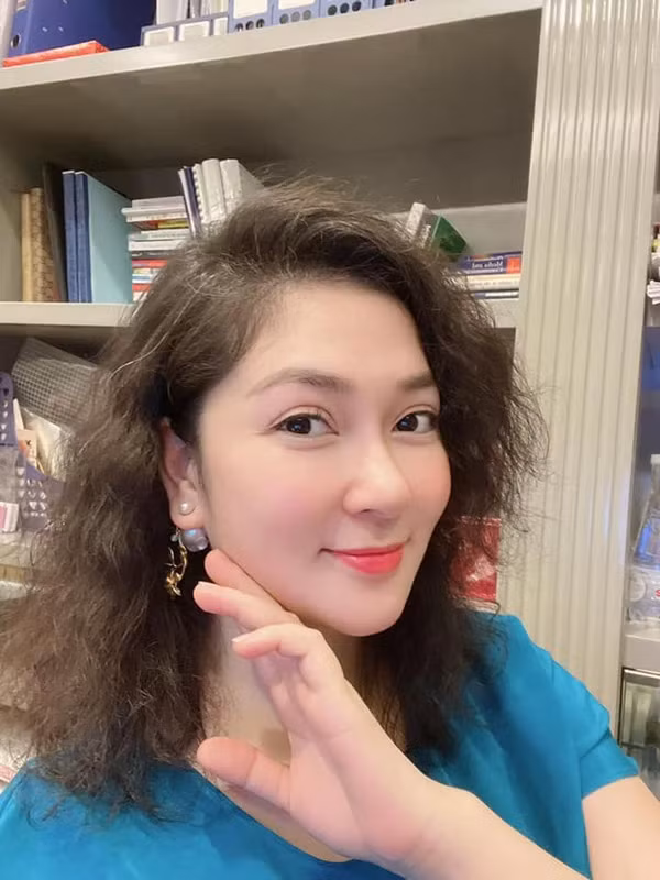 Sau khi ly hôn, Hoa hậu Việt Nam 2004 càng kín tiếng cuộc sống riêng tư. Cô chỉ thỉnh thoảng đăng ảnh trên trang cá nhân.