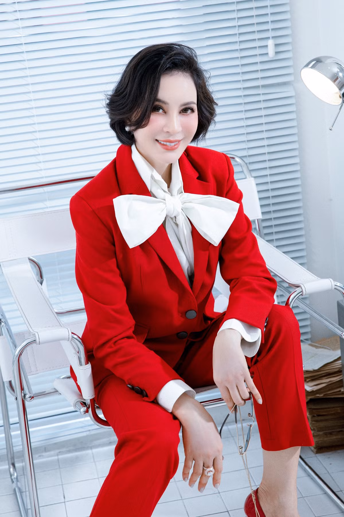 Thanh Mai còn được biết đến là một người đẹp phong cách, sành điệu với những bộ trang phục hàng hiệu, đẳng cấp. Ảnh: FB MC Thanh Mai