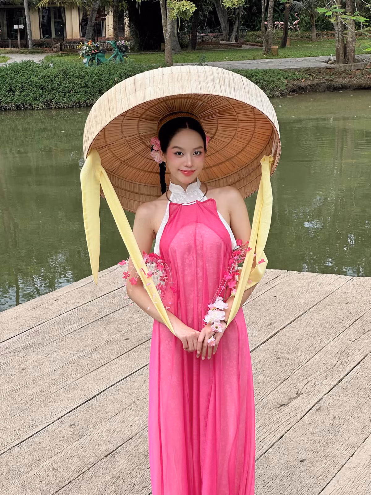 Hoa hậu Thanh Thủy hóa "nàng xuân". Ảnh: FB Huỳnh Thị Thanh Thủy