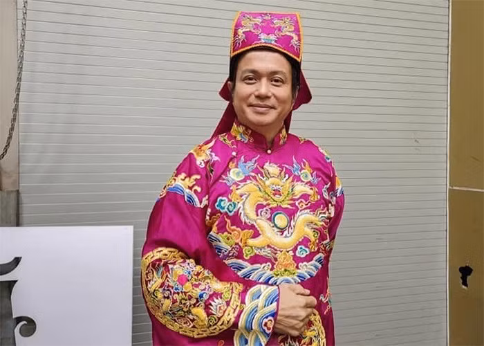 Người thay thế nghệ sĩ Chí Trung đóng vai Táo Giao thông trong chương trình Táo quân 2024 là nam diễn viên Bá Anh. (Ảnh: FBNV)