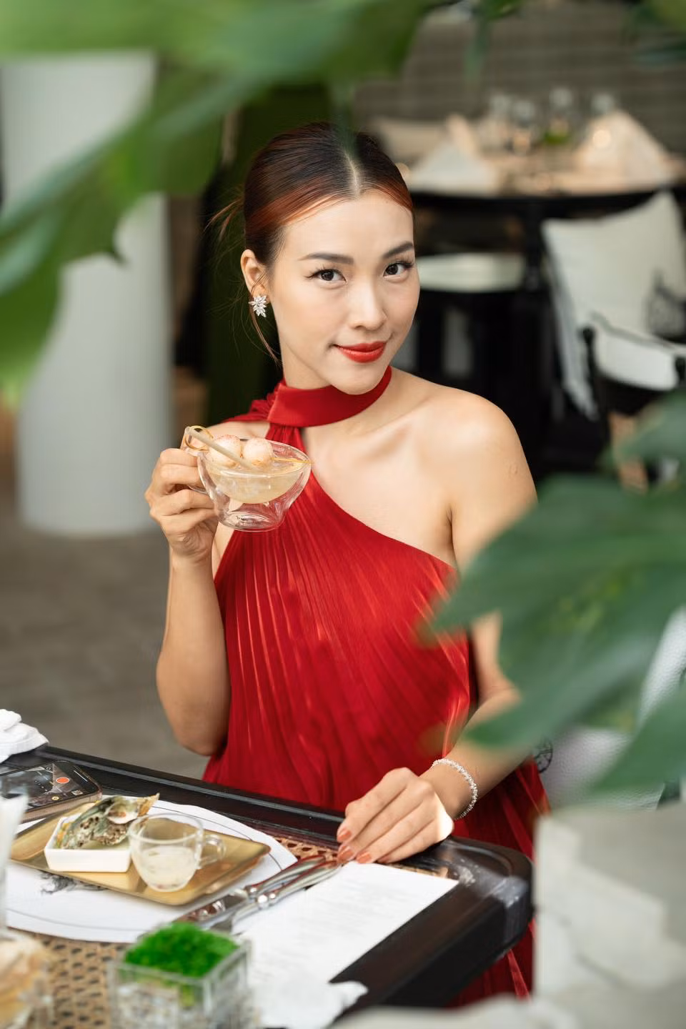 Hoàng Oanh hiện là bà mẹ đơn thân một con.