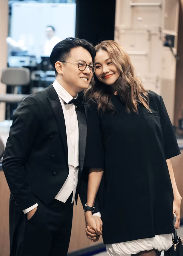 Ngày 22/10/2023, Thanh Hằng kết hôn với nhạc trưởng Trần Nhật Minh. Cô đang tận hưởng cuộc sống vợ chồng son rất hạnh phúc. (Ảnh: FB Thanh Hằng)