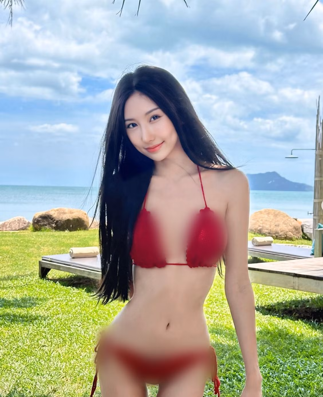 Những hình ảnh này thường xuyên được "hot girl học đường" Thái Lan chia sẻ trên trang cá nhân, thu hút hàng nghìn lượt yêu thích và bình luận.
