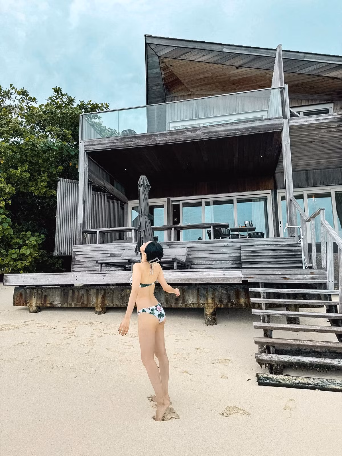 Bộ ảnh của Hương Giang Idol nhanh chóng thu hút hàng chục nghìn lượt thích và bình luận chỉ sau vài giờ đăng tải.