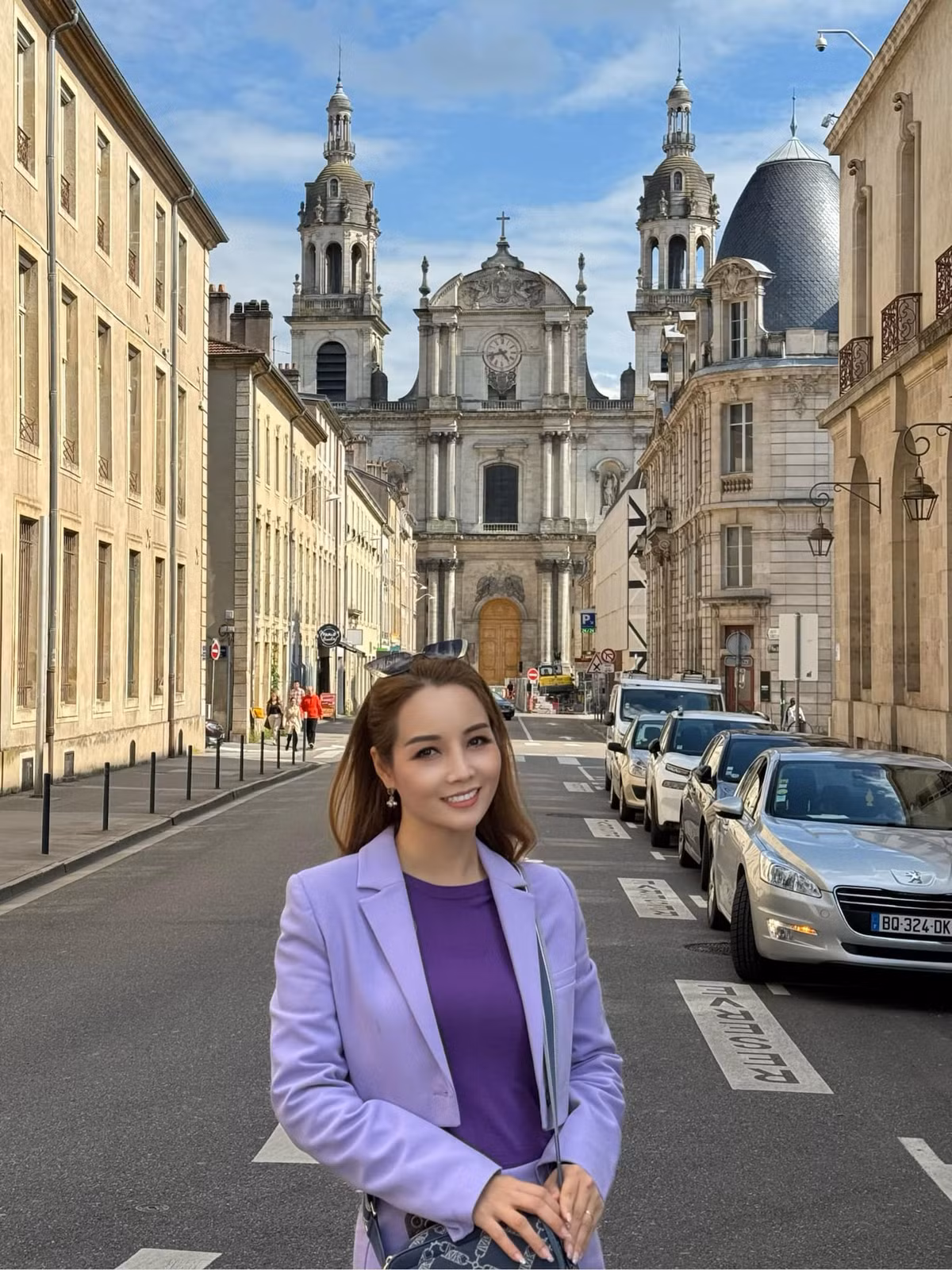 Mai Thu Huyền cho biết, cô không ăn kiêng giữ dáng. Theo nàng Trúc, việc ăn uống đủ chất để cung cấp cho cơ thể đầy đủ dinh dưỡng cũng quan trọng không kém việc chăm sóc da.