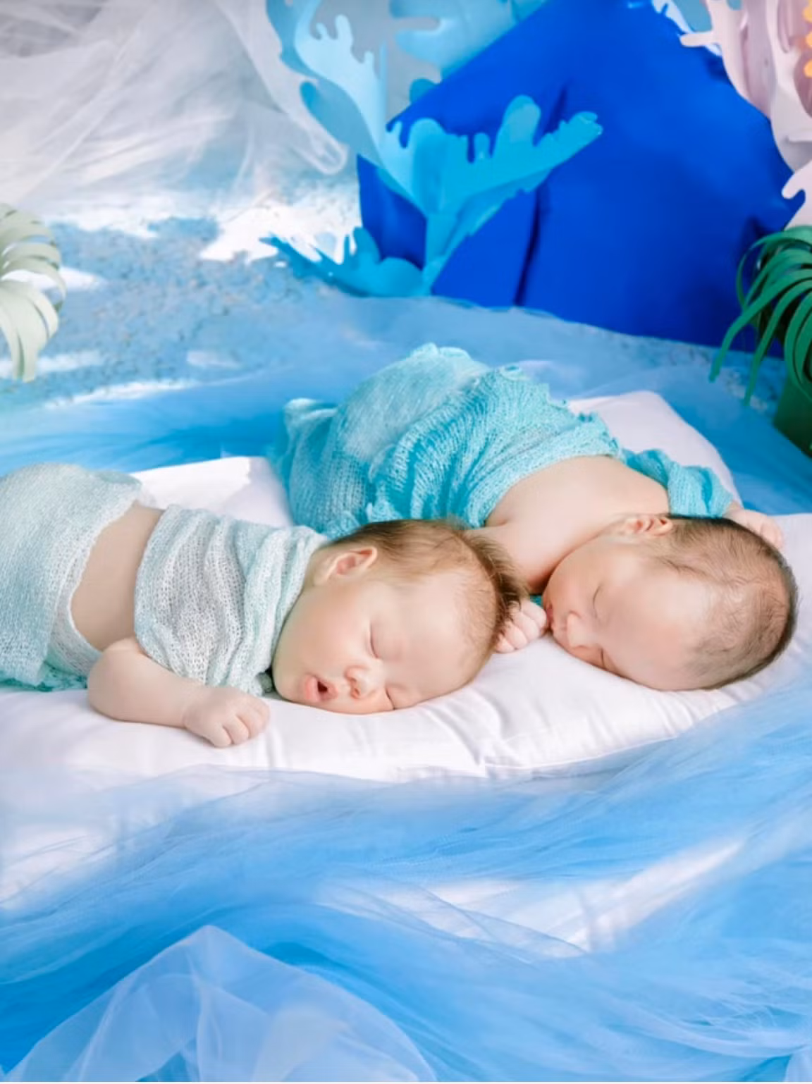 Diễn viên Đỗ Phương Oanh khoe cận hai nhóc tì sinh đôi.