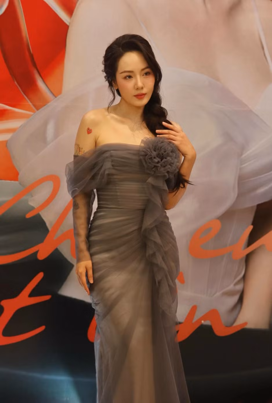Thời gian gần đây, ca sĩ Phương Linh càng thu hút sự chú ý khi liên tục chia sẻ những hình ảnh khoe nhan sắc trẻ trung, rạng rỡ ở tuổi 40. Ảnh: FB Tran Phuong Linh