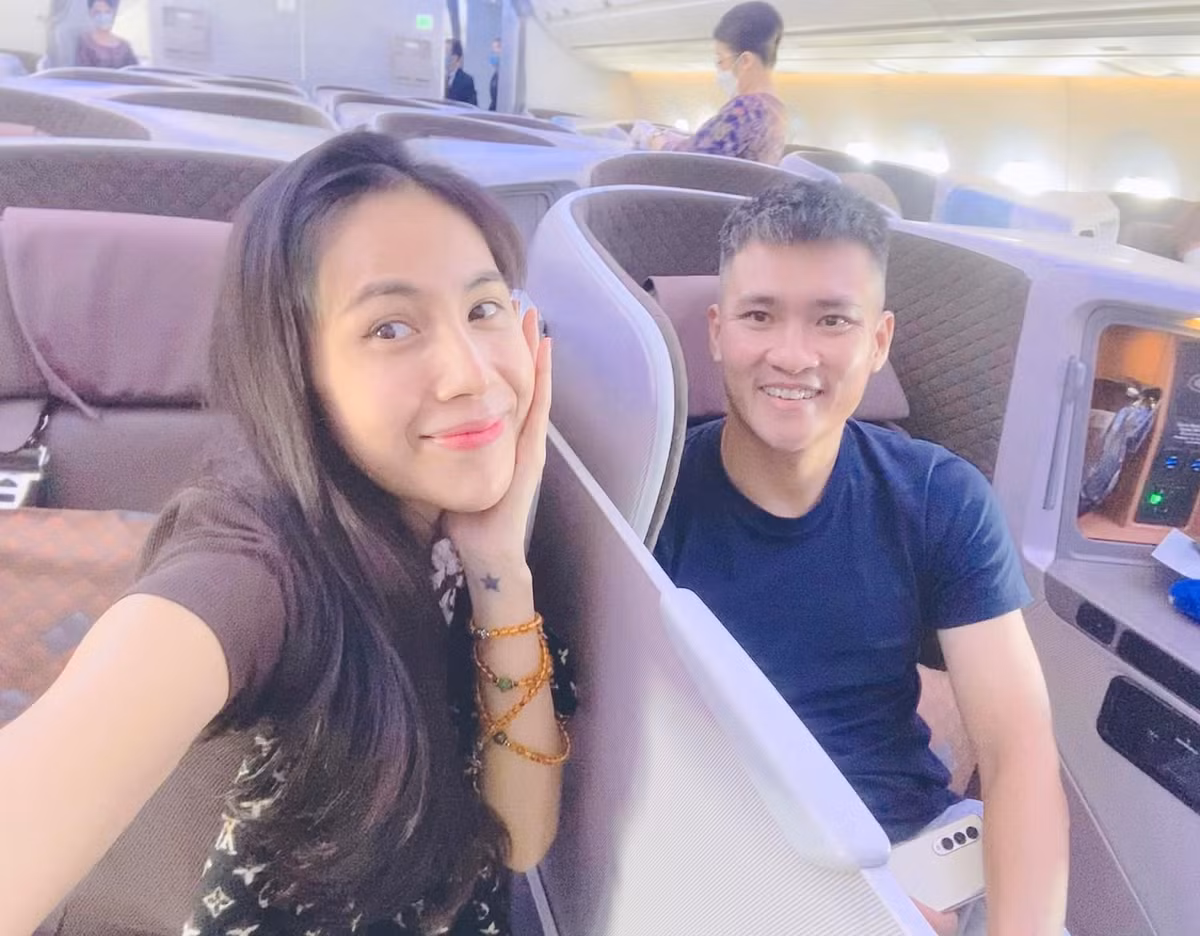 Trải qua 10 năm bên nhau, Công Vinh và Thủy Tiên luôn khiến công chúng ngưỡng mộ bởi sự đồng hành, chia sẻ và tình yêu dành cho nhau.