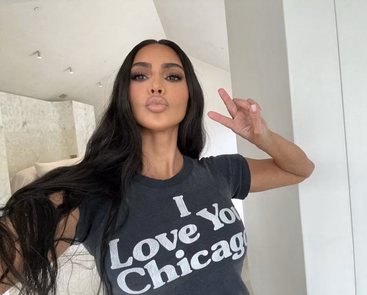 Kim Kardashian hiện được xem là một biểu tượng thời trang trong đời sống đại chúng Mỹ.