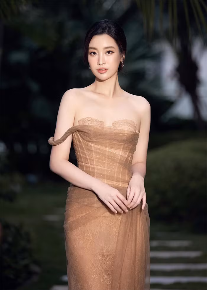 Vẻ đẹp gái một con trông mòn con mắt của Hoa hậu Đỗ Mỹ Linh. (Ảnh: FB Đỗ Mỹ Linh)