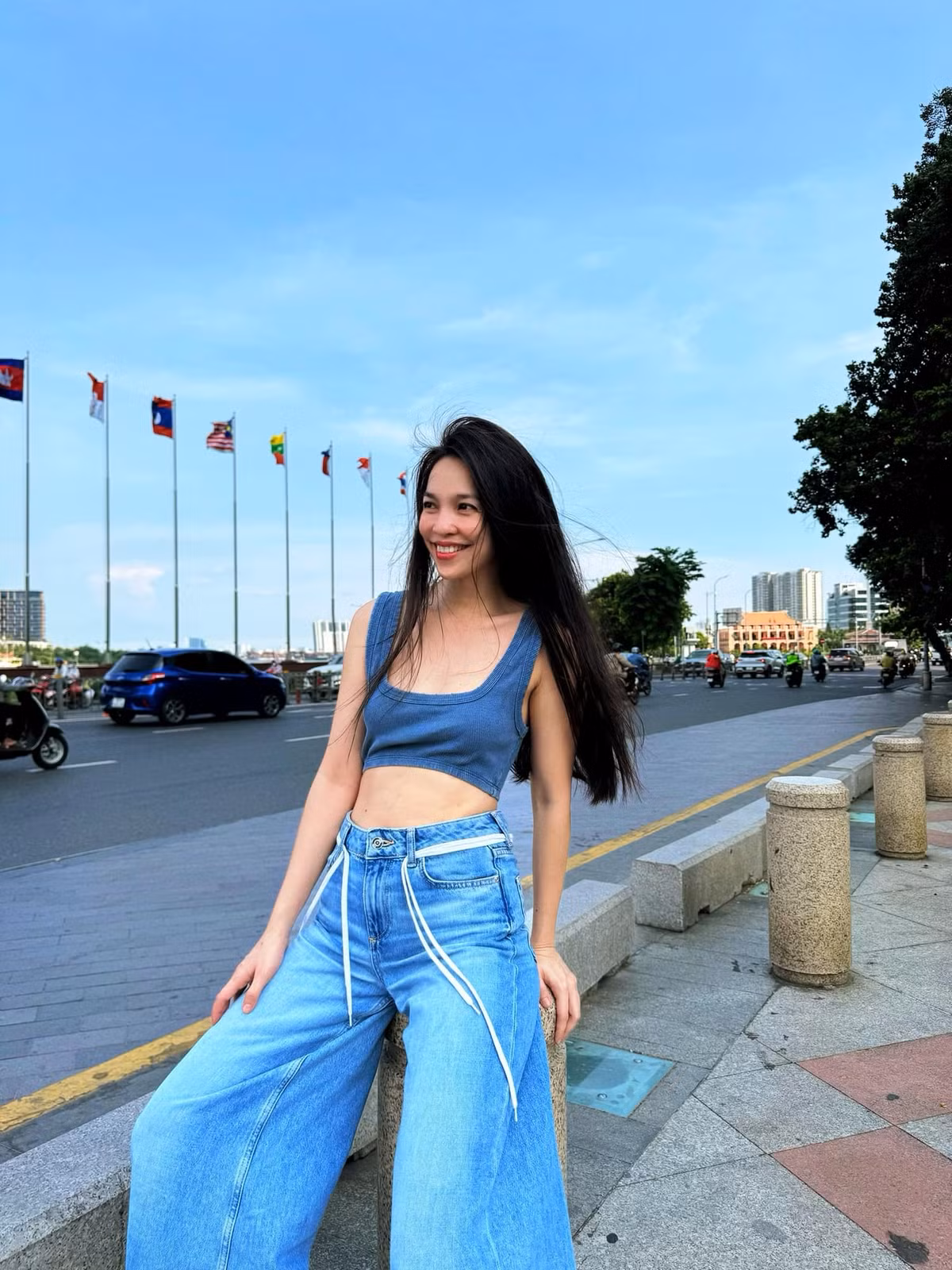 Tin tức sao Việt 24/8: "Nếu nỗi nhớ cứ thế vơi đi, chẳng phải người ta sẽ hết yêu nhau đó sao?", ca sĩ Hiền Thục viết. Ảnh: FB Hien Thuc