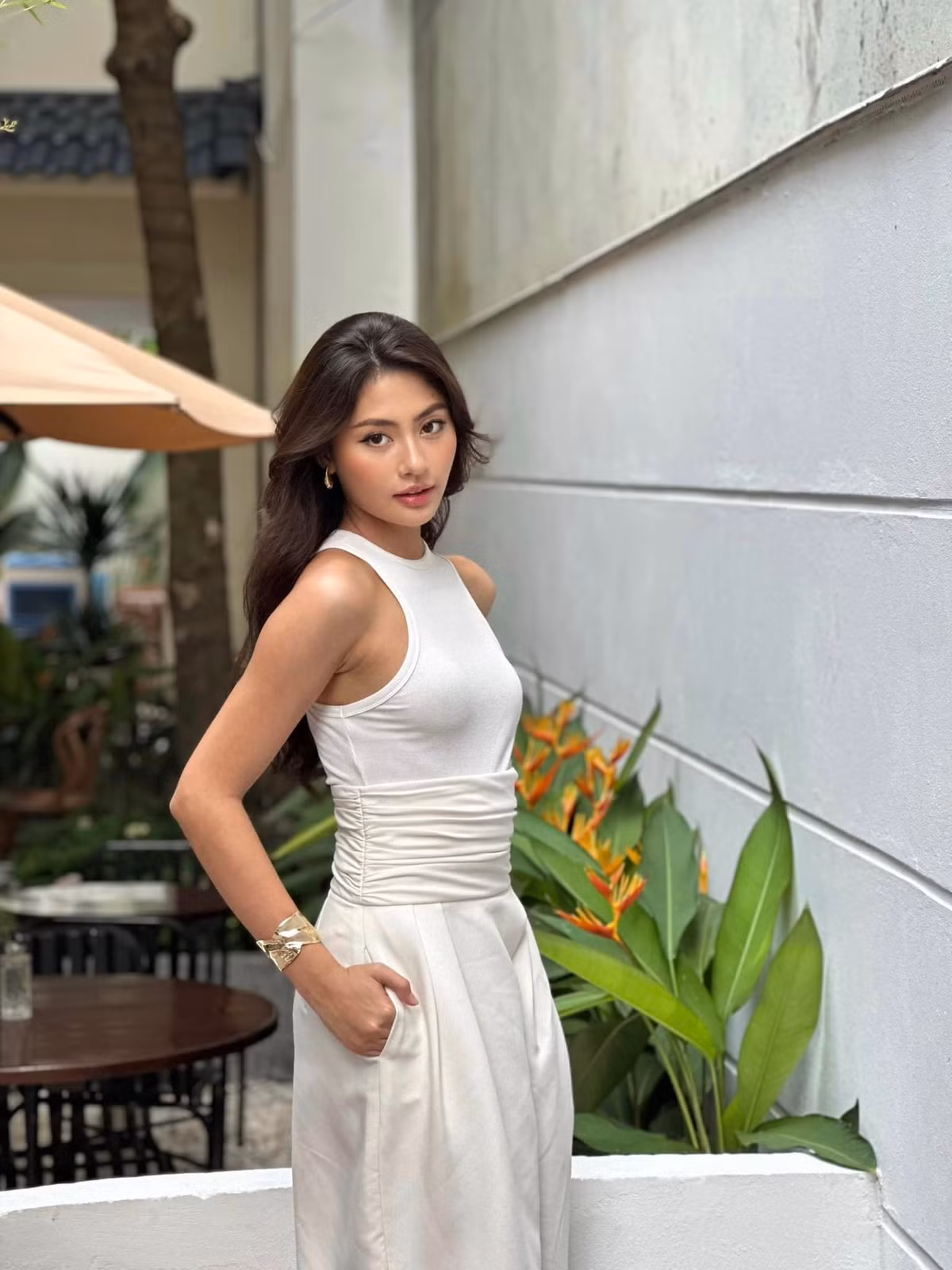 Xuân Hạnh sở hữu gương mặt thanh tú, đôi mắt to tròn và nụ cười tươi tắn. Ảnh: FB Bùi Xuân Hạnh