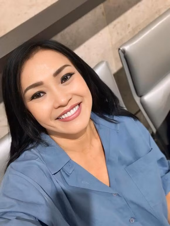 Phương Thanh tươi tắn đi hát show từ thiện ở Huế.