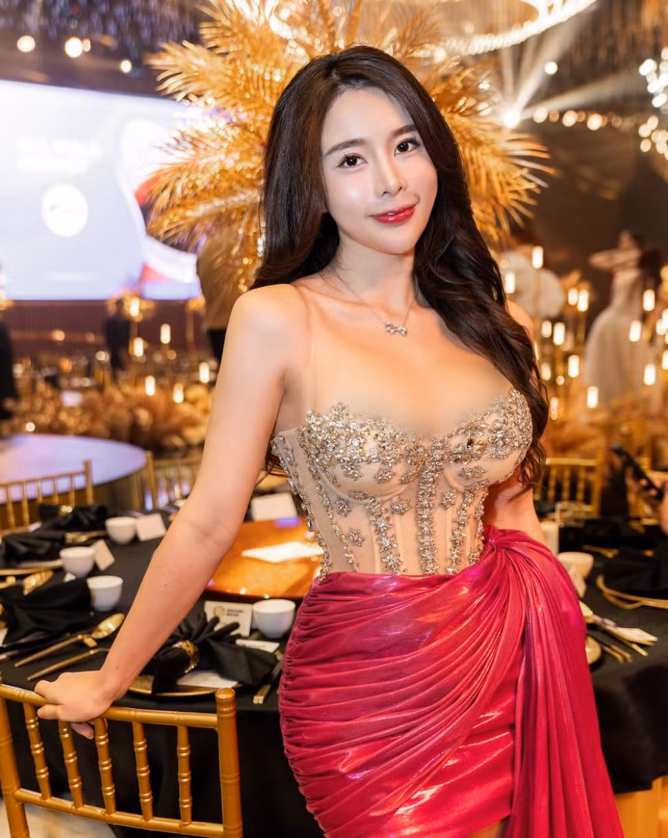  Valent Woo được mệnh danh là “phù thủy âm nhạc” tại Malaysia.