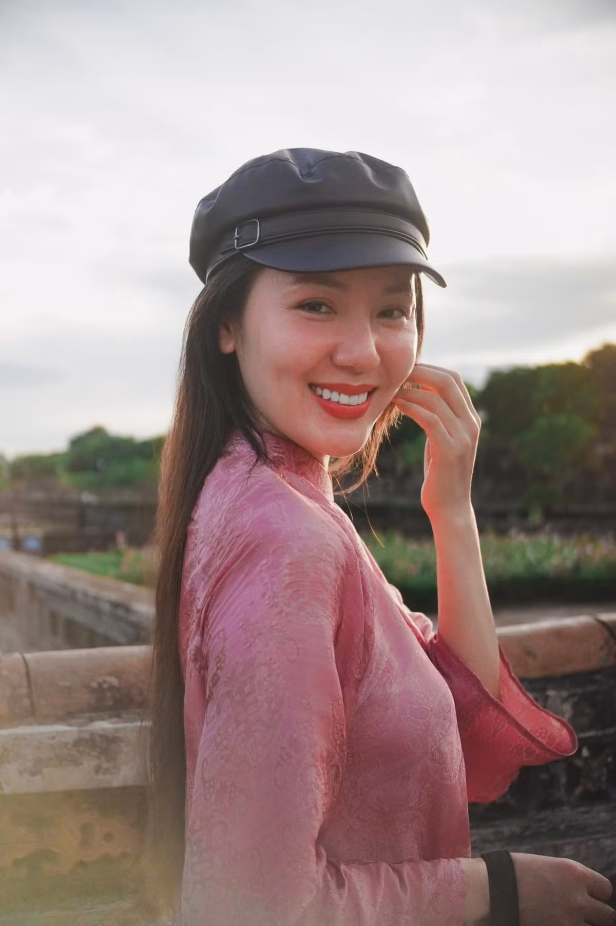  Tin tức sao Việt 15/8: Phương Linh đến Huế, cô nêu cảm nhận: "Thích nhất con người Huế, đến với Huế bạn phải kiên nhẫn không vội vàng". Ảnh: FB Phương Linh Trần