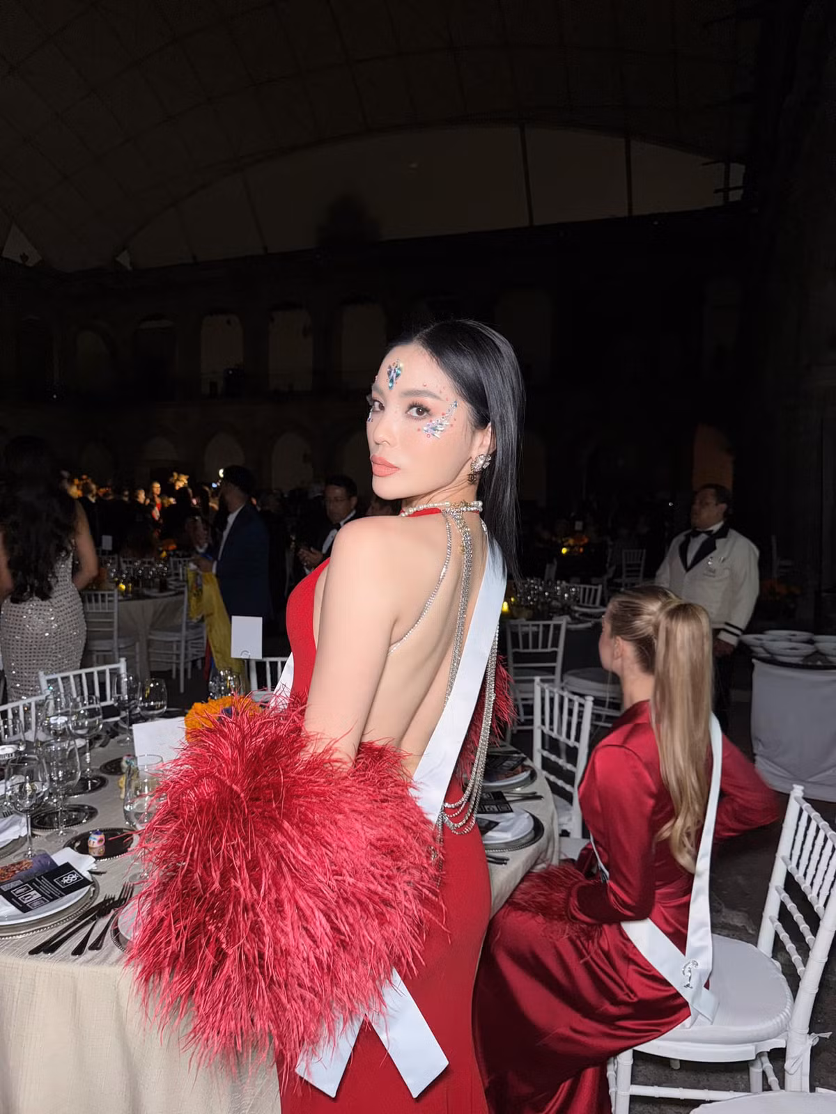 Trong khuôn khổ cuộc thi Miss Universe 2024, Hoa hậu Nguyễn Cao Kỳ Duyên liên tục khiến công chúng trầm trồ với những bộ cánh lộng lẫy. Ảnh: FB Hoa hậu Nguyễn Cao Kỳ Duyên