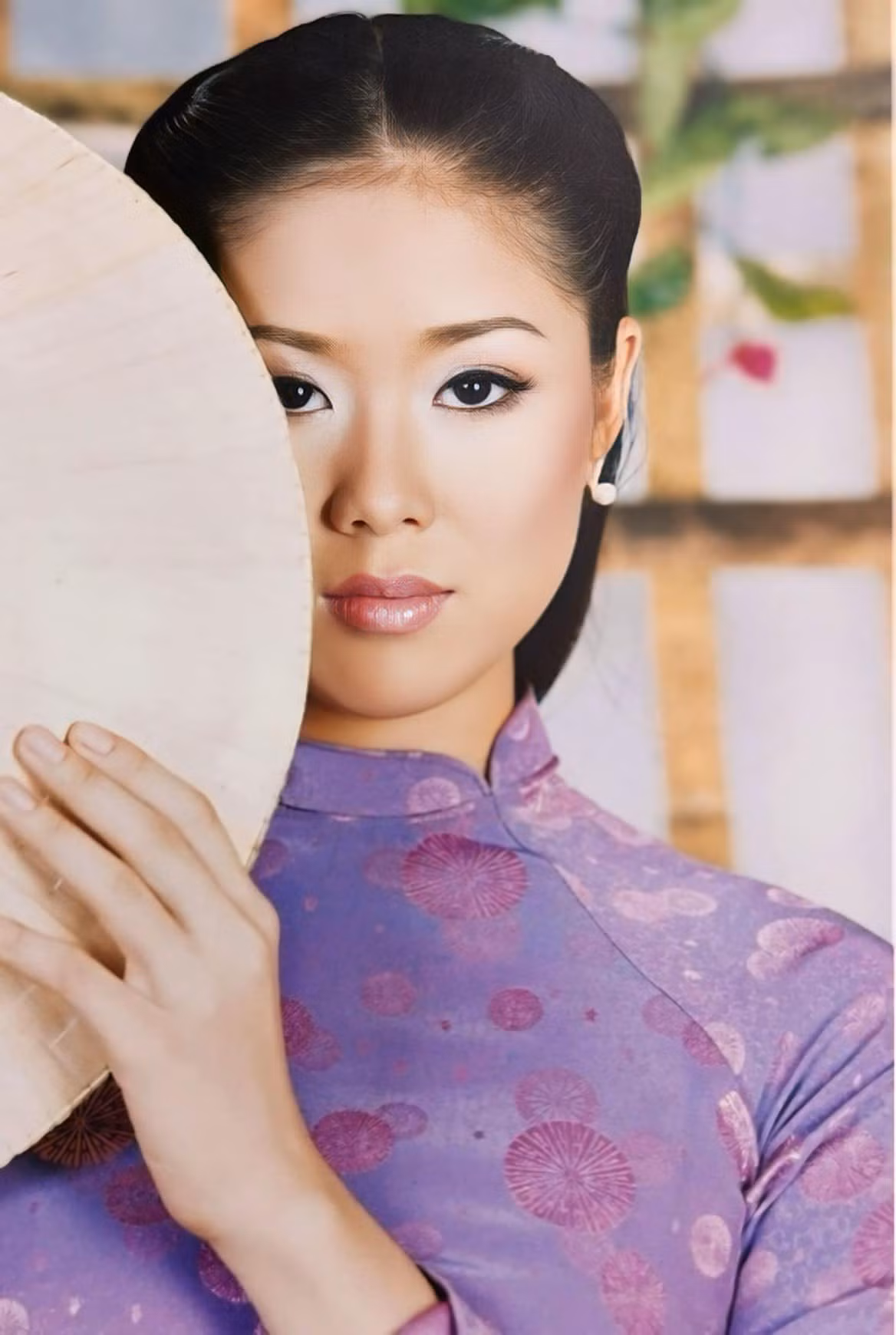 Lê Phương khoe ảnh chụp lúc 19 tuổi, khi cô "chân ướt chân ráo" vào làng giải trí. Ảnh: FB Lê Phương