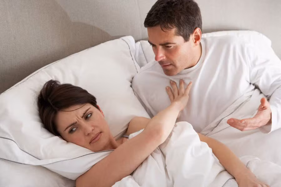 Chỉ biết cảm xúc của bản thân: Nếu bạn “lâm trận” quá nhanh hay vì cảm giác thỏa mãn của bạn thân mà quên đi cảm giác của đối tác sẽ khiến cho nửa kia thấy không thỏa mãn, giảm đi sự hứng khởi cho những lần “yêu” sau. Ảnh minh họa