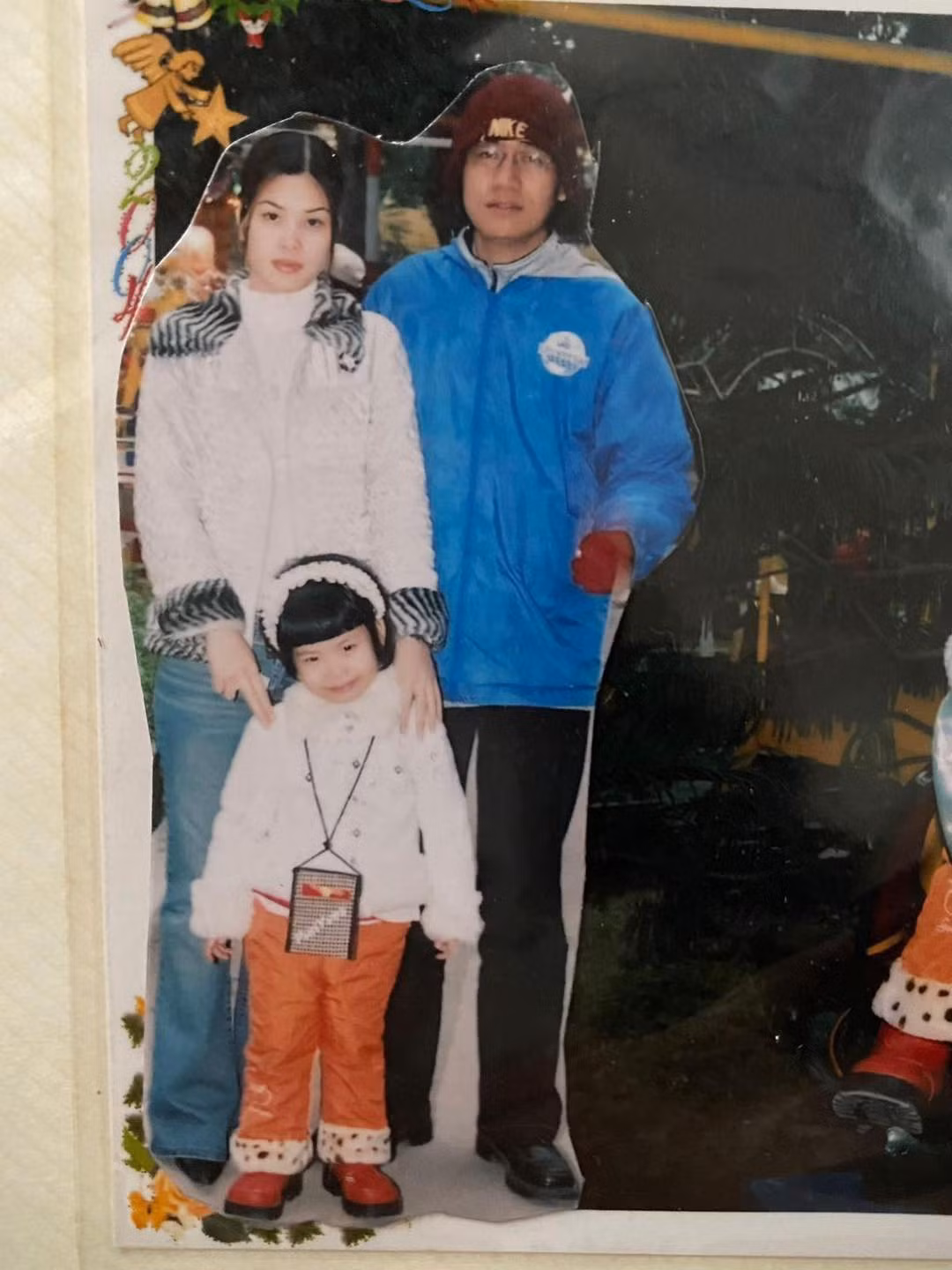 Từ lúc yêu nhau đến lúc về chung nhà, số lần Thu Huyền xuất hiện cùng Duy Mạnh vô cùng ít ỏi. Chia sẻ về lý do, nam ca sĩ cho biết anh giữ kín vợ con vì không muốn cuộc sống của họ bị ảnh hưởng. Ảnh: FB Buồn Làm Gì