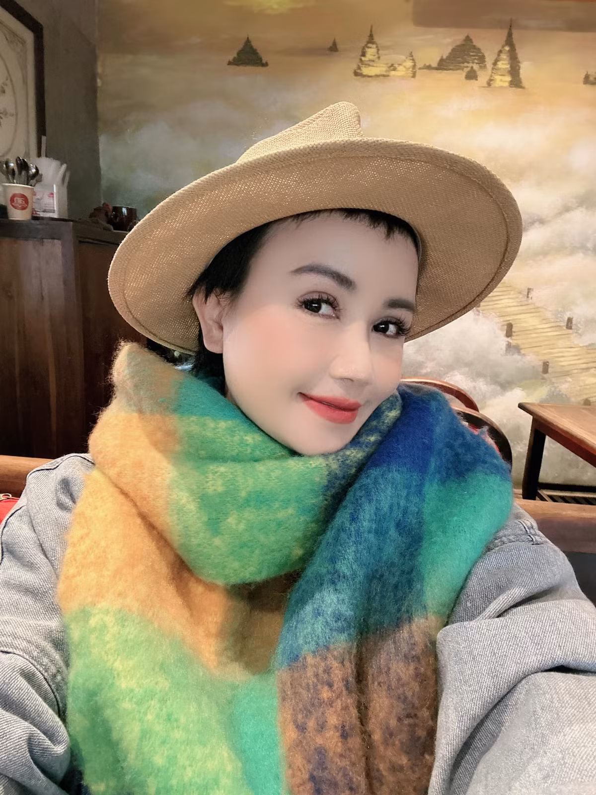 Đào Hoàng Yến của hiện tại sở hữu phong cách cá tính, mạnh mẽ, đậm chất "dân chơi" càng thú hút thêm sự chú ý. Ảnh: FBNV