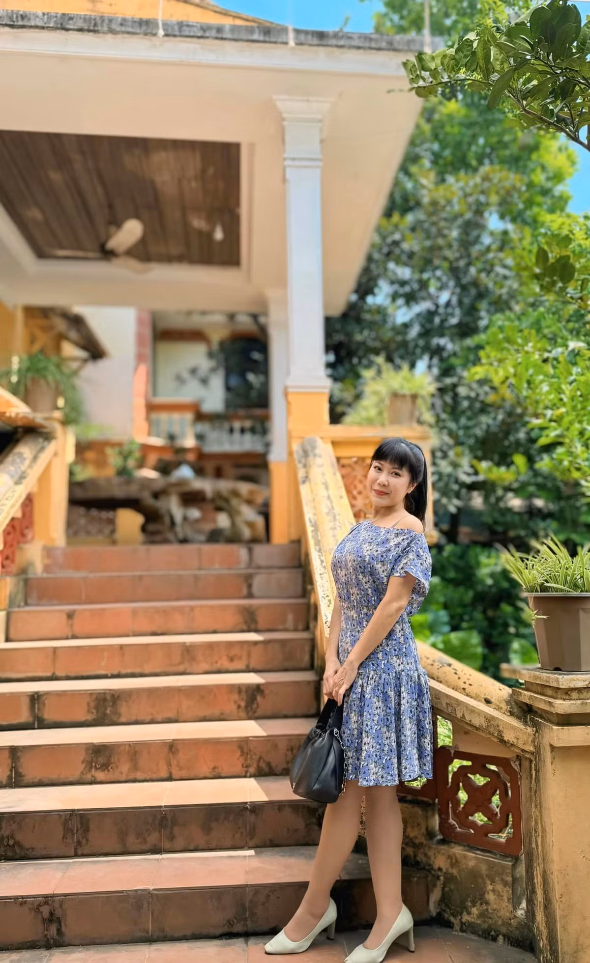 Diễn viên Hương Tươi nói rất thích nụ cười của mình và người khác bởi nó là ngôn ngữ cơ thể ai cũng có thể hiểu được. Ảnh: FB Trần Thu Hương