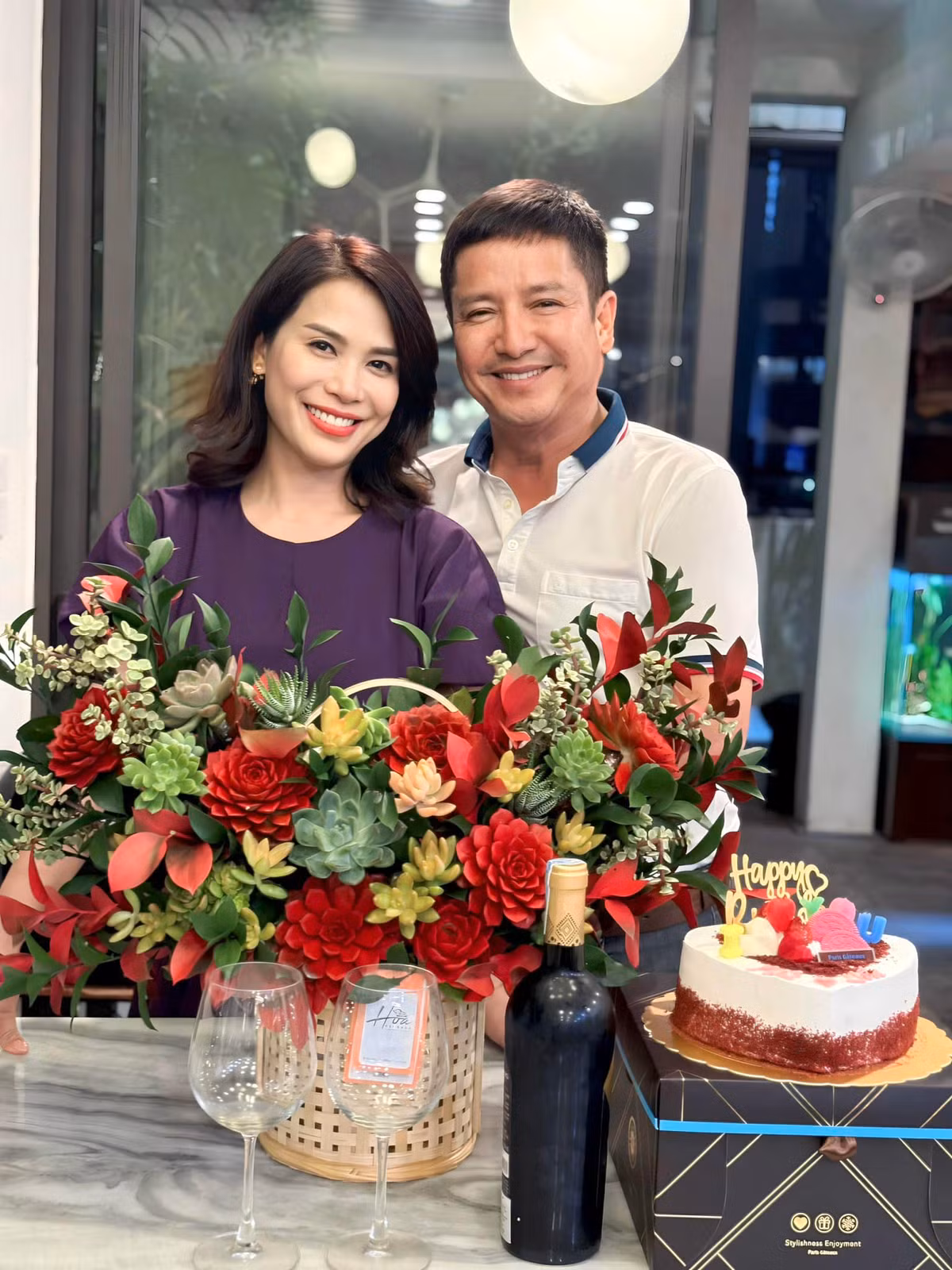 Bi ghep doi voi my nhan VTV, Chi Trung voi dang anh “ninh” ban gai-Hinh-4
