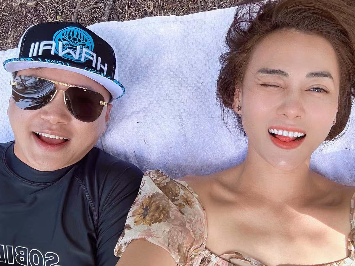 Có thể thấy, cuộc sống của Shark Bình đã có những thay đổi tích cực sau khi tái hôn. Không chỉ là một doanh nhân thành đạt, ông còn trở thành một người chồng, người cha mẫu mực. Ảnh: FB Nguyen Hoa Binh
