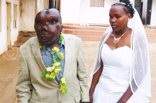 Mặc dù bị mọi người gán cho danh hiệu "người đàn ông xấu nhất Uganda" nhưng Godfrey rất nổi tiếng với phụ nữ. Ông đã tham gia vào một cuộc thi tài năng âm nhạc tập tại địa phương và trở thành một ngôi sao.