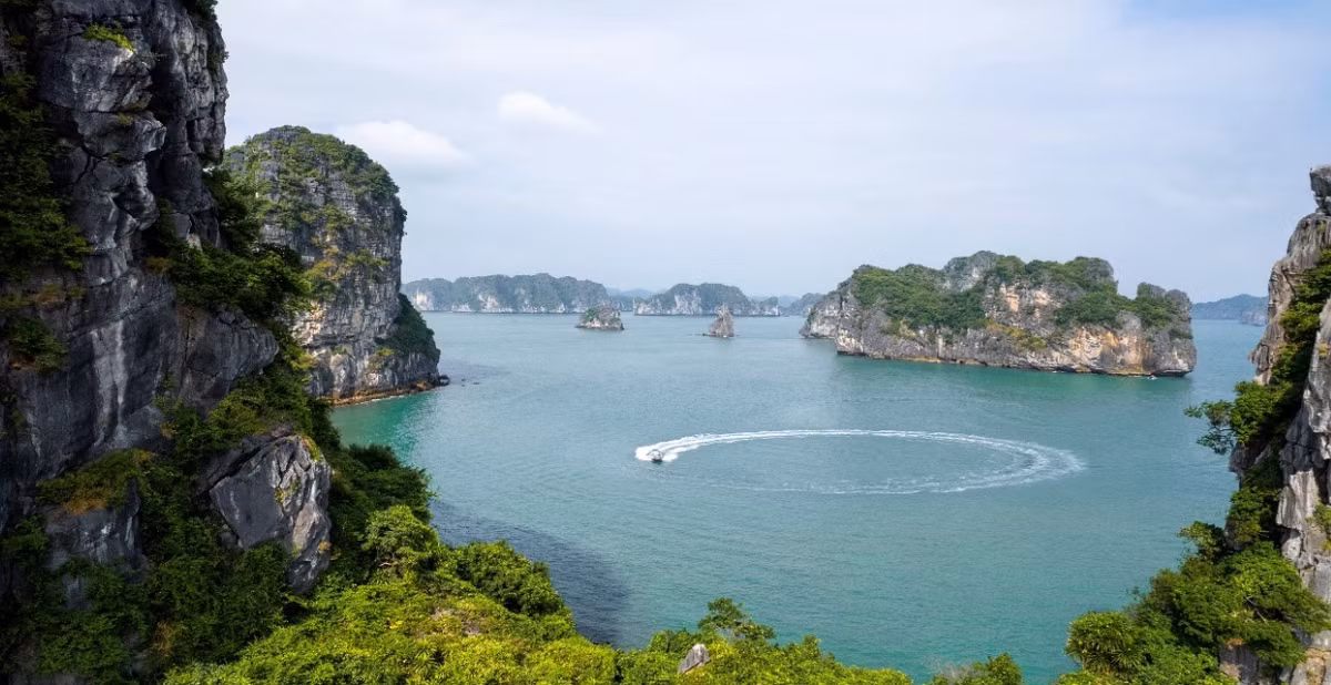 Quảng Ninh: Kéo dài thời gian thăm vịnh Hạ Long Quang Ninh: Keo dai thoi gian tham vinh Ha Long