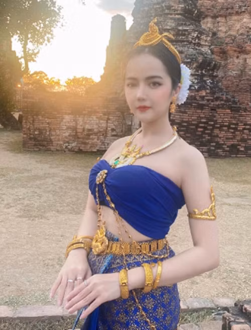 Hiện tại, dù quả thật có nổi tiếng hơn, nhiều người theo dõi hơn nhưng dường như cô nàng cũng đang phải chịu những tai tiếng, "bia miệng" dai dẳng.