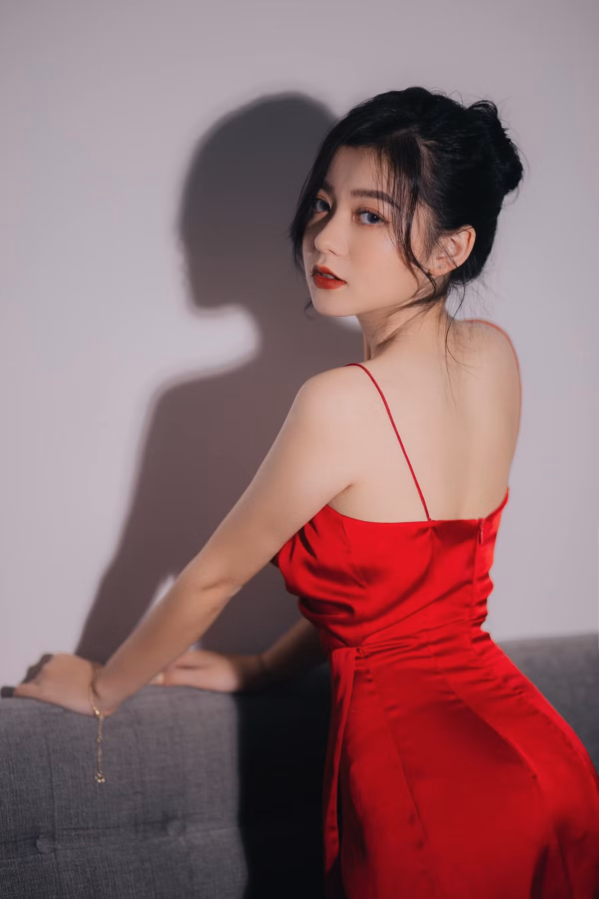 Trang Lucy vẫn đang trau dồi khả năng ngoại ngữ và MC nhằm tiến xa hơn trong sự nghiệp.