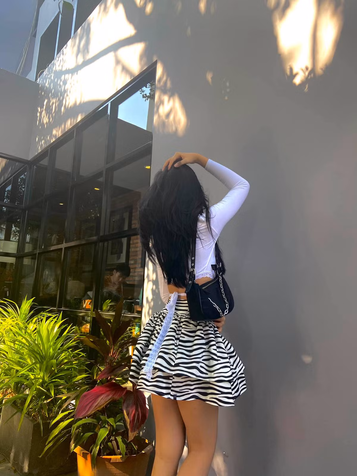 Ái nữ sao Việt này cũng rất chăm chỉ cập nhật hình ảnh mới trên Instagram cá nhân. Mỗi lần như vậy Mimi Lưu lại khiến mọi người trầm trồ với những bức hình cực xinh, ra dáng thiếu nữ của mình.