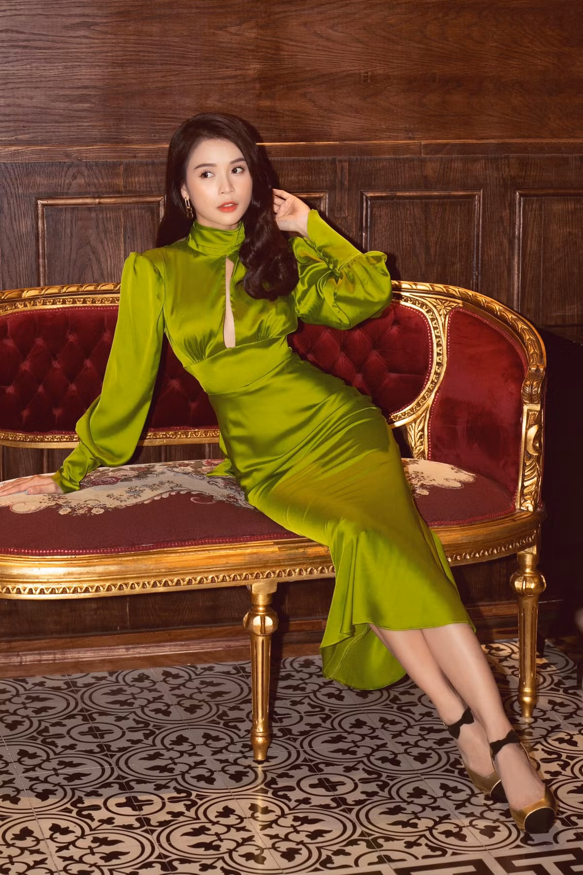 Có một thời gian, Sam cùng một số hot girl đời đầu như Kelly thường xuyên xuất hiện trên các mặt báo cho lứa tuổi học sinh cũng như là mẫu ảnh quen thuộc của nhiều nhãn hàng thời trang. Ảnh: Tổng hợp