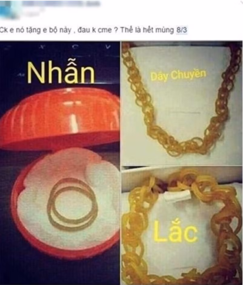 Thế nhưng bên cạnh đó thì có không ít những dân mạng đã "dở khóc dở cười" khoe quà mùng 8/3 "siêu bá đạo" của mình khiến giới trẻ phải "cười lăn cười bò".